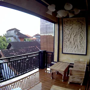 2* Gasthof Indy House